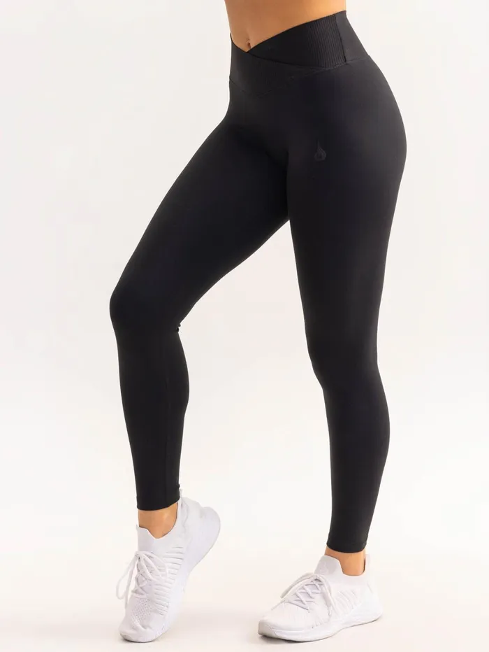 Activate Cross Over Scrunch Leggings 8211 Black Women Ryderwear Leggings