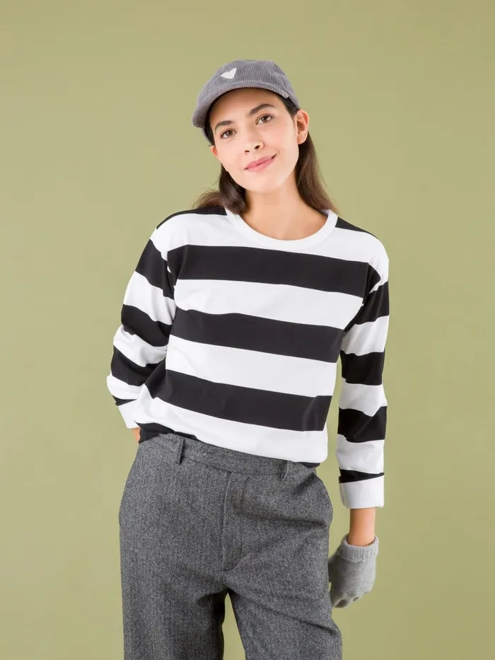 Agns B Tshirts and Tank Tops Women Black Wide Striped Cool Tshirt