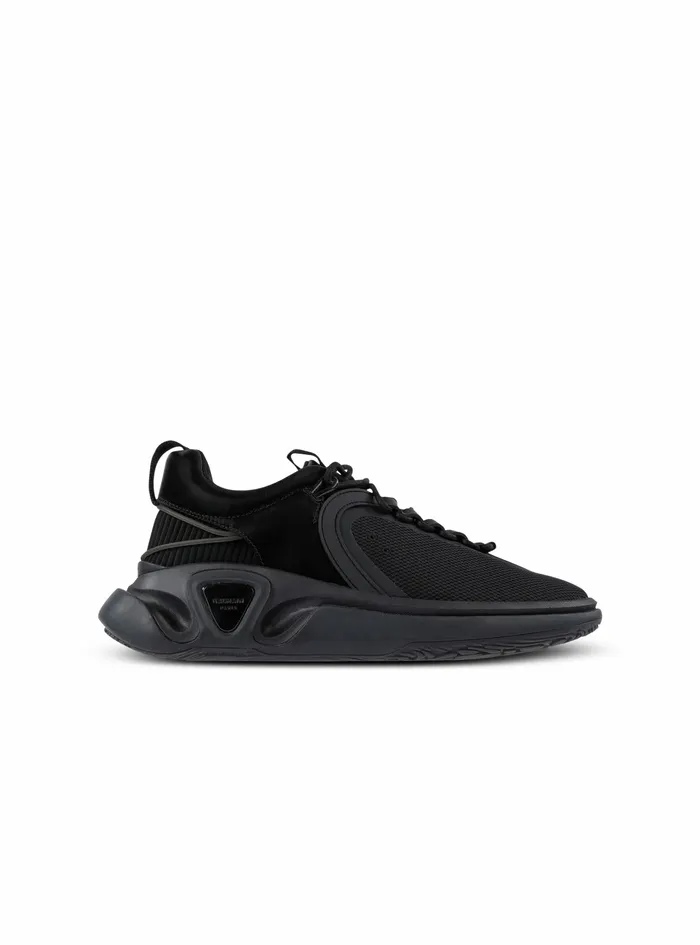 Balmain Brunner Mens Reflective Material And Mesh BRunner Sneakers Black