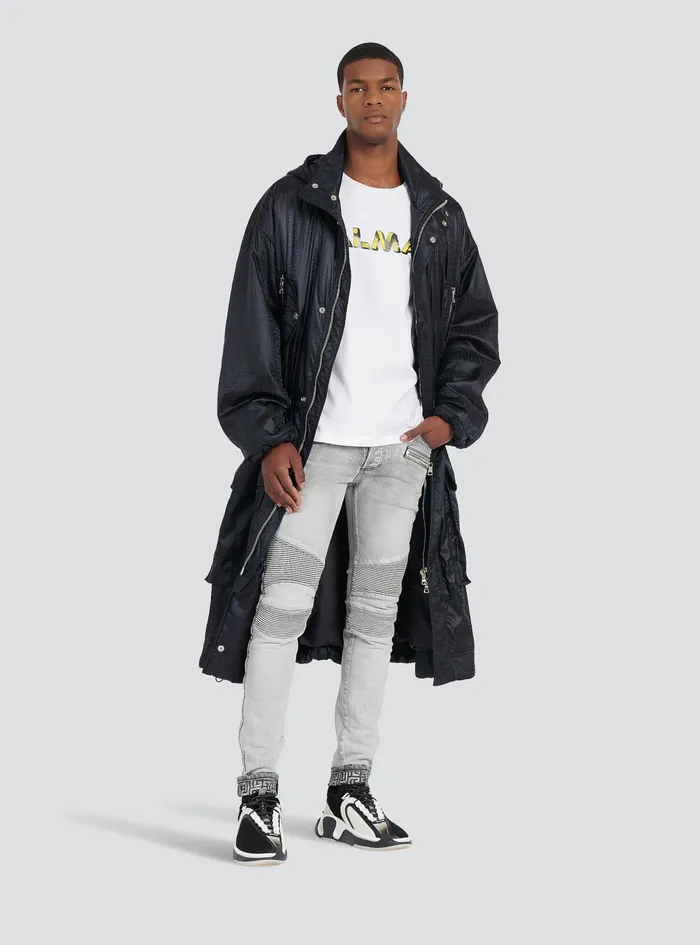 Balmain Denim Mens Slim Cut Faded And Ridged Light Gray Cotton Jeans With Balmain Monogram On Hem Grey Balmain Denim Mens Slim Cut Faded And Ridged Light Gray Cotton Jeans With Balmain Monogram On Hem Grey