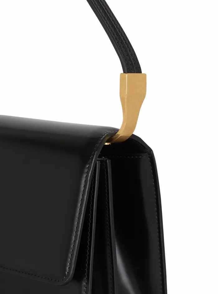 Balmain Ely Bags Womens Shiny Smooth Leather Ely Clutch Bag Black