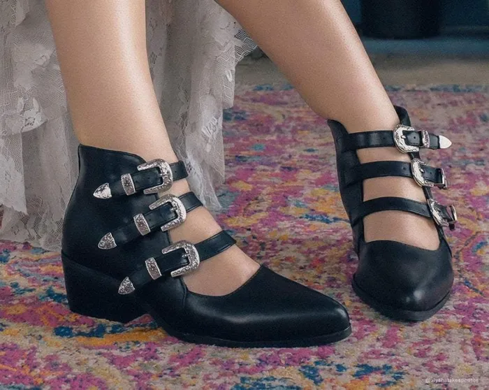 Black Faux Leather Western 3Buckle Pointed Block Heels Women TUK Shoes Mary Janes