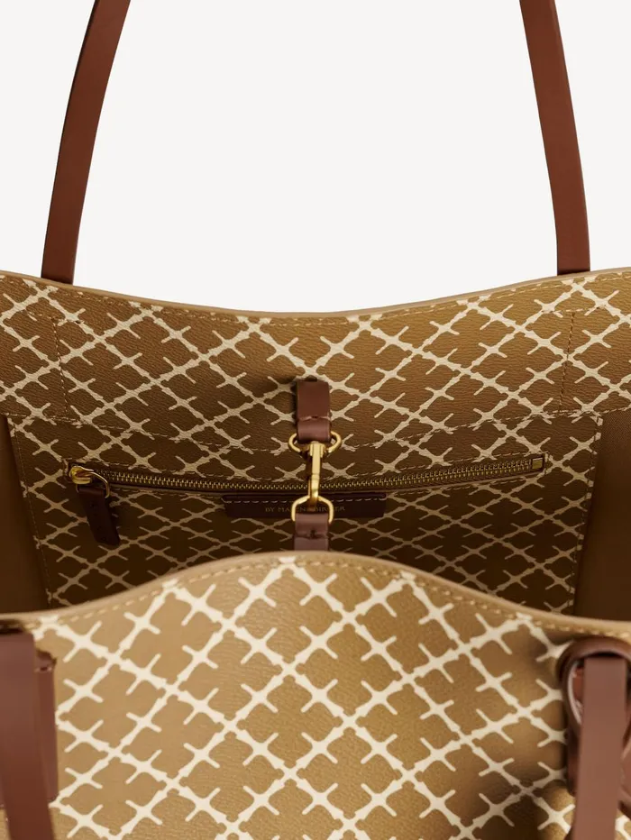 By Malene Birger Tasker Dame Abi Tote Bag Med Print Golden Beige