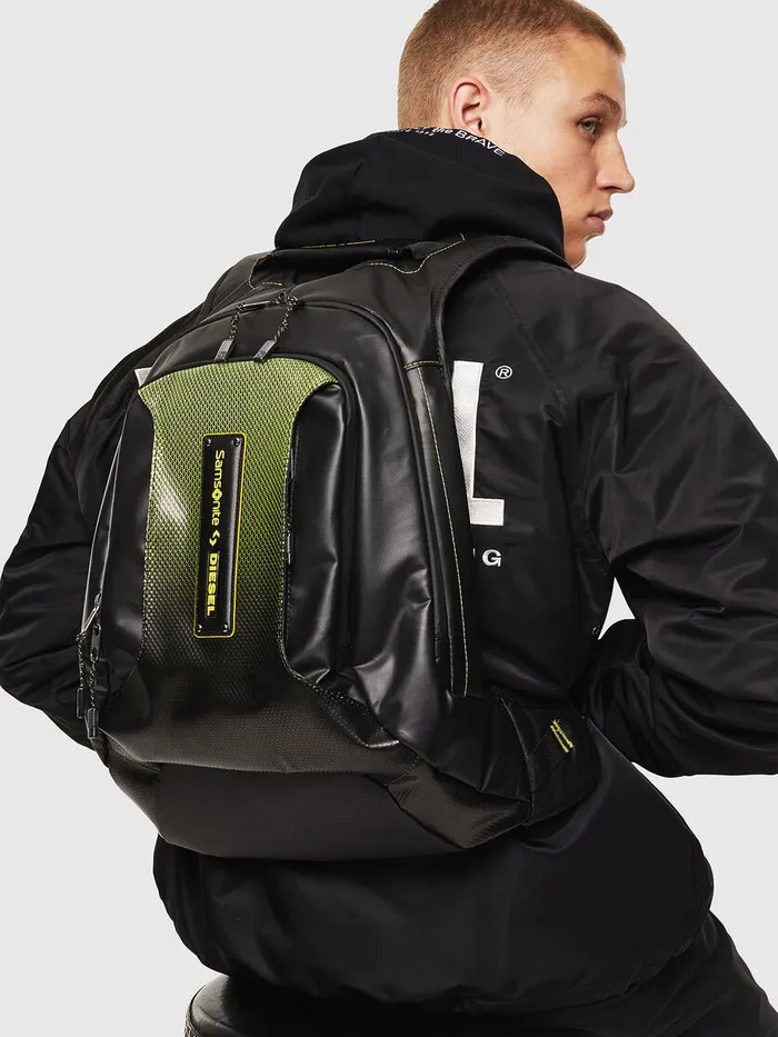 Diesel Bags Womens KA269002 8211 PARADIVE BlackYellow Casaul Diesel Bags Womens KA269002 8211 PARADIVE BlackYellow Casaul
