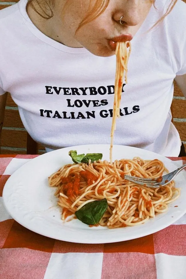 Everybody Loves TShirt Women Subdued Graphics