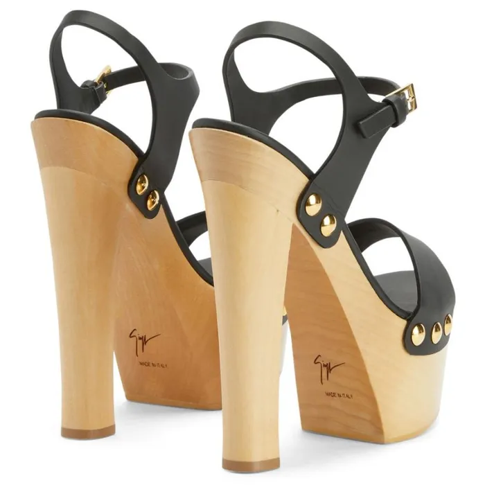 Fanny Black Women Giuseppe Zanotti Sandals