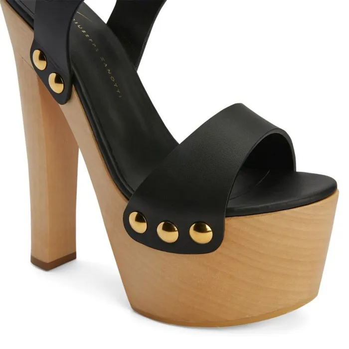 Fanny Black Women Giuseppe Zanotti Sandals
