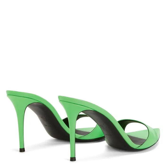 Intriigo Green Women Giuseppe Zanotti Sandals