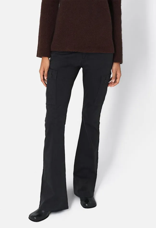 John Elliott Bottoms Low Rise Boot Cut Cargo Black 8211 Women John Elliott Bottoms Low Rise Boot Cut Cargo Black 8211 Women