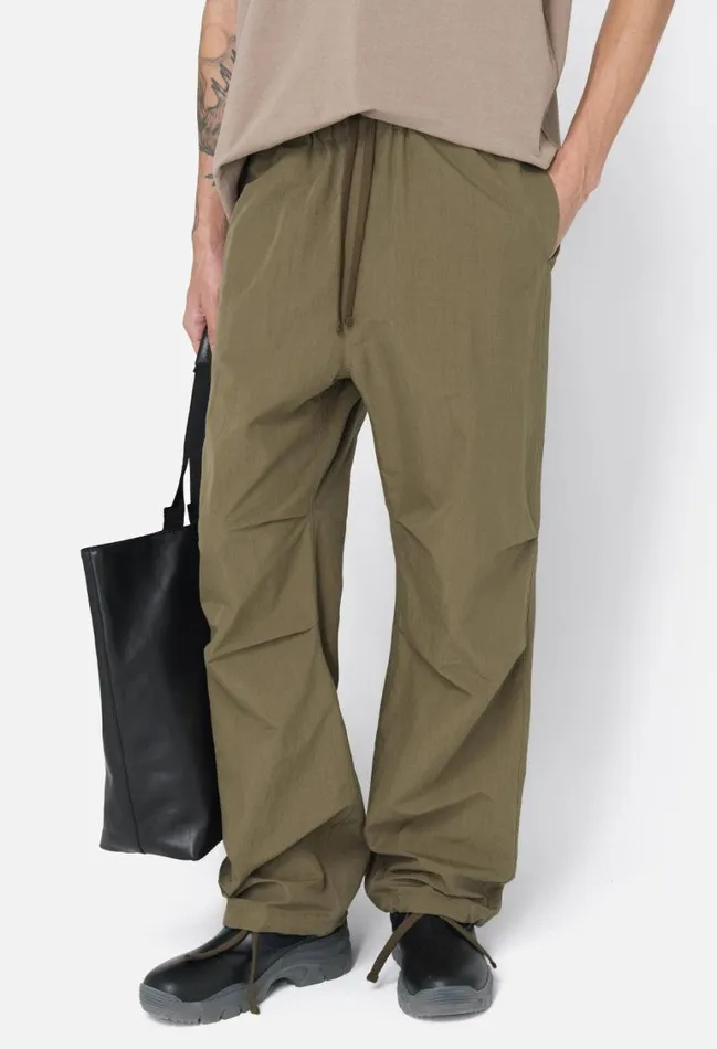 John Elliott Pants Himalayan Parachute Pants Olive 8211 Men John Elliott Pants Himalayan Parachute Pants Olive 8211 Men
