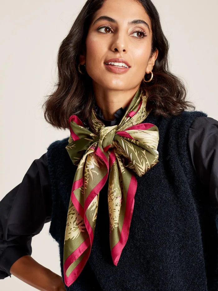 Joules Bloomfield 8211 Green Large Square Silk Scarf Women Scarves