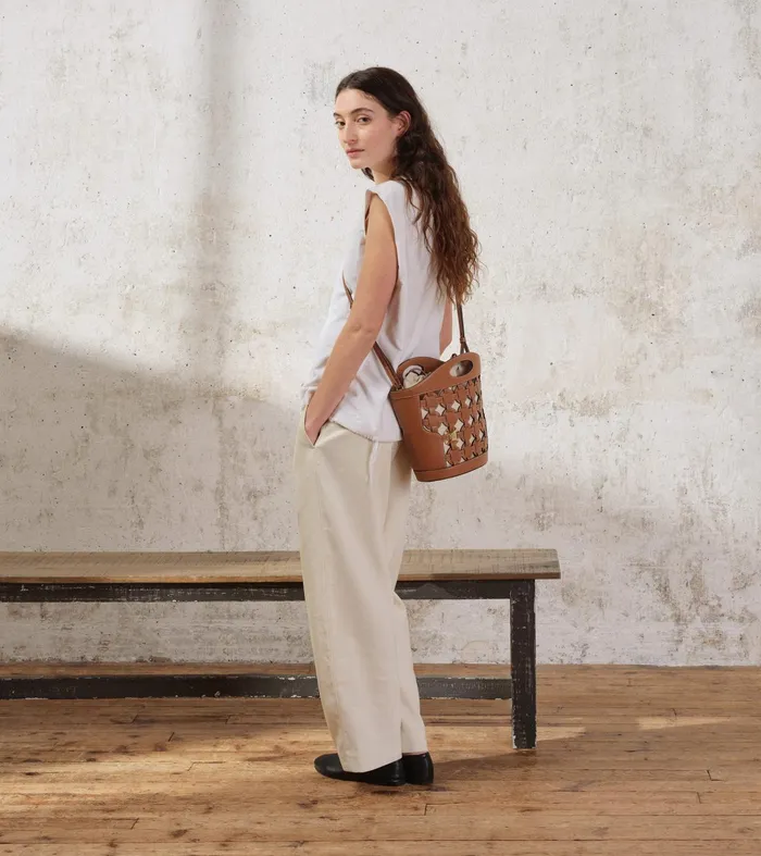 Le Tanneur Bucket Bags Women Bucket Bag In Cotton Canvas And Smooth Leather Brown Tan