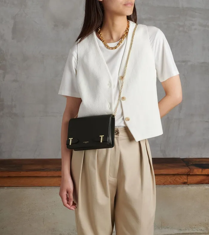 Le Tanneur Crossbody Bags Women Small Bag With Crossbody Strap In Signature T Leather Black