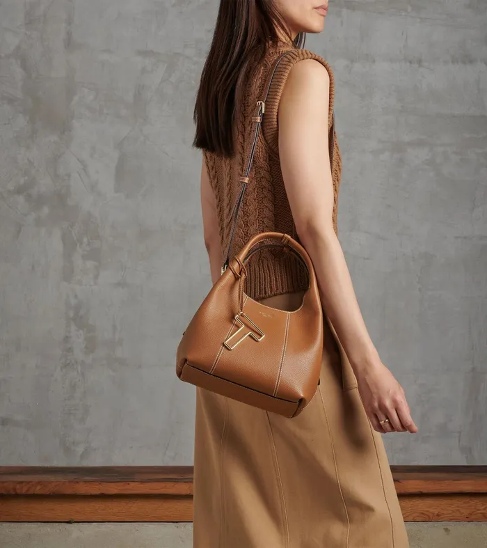 Le Tanneur Handbags Women Small Handbag In Grained Leather Brown Tan