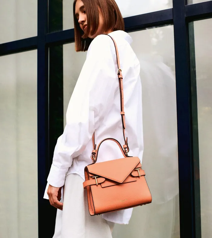 Le Tanneur Handbags Women Small Handbag With Double Flap In Grained Leather Orange Ocher