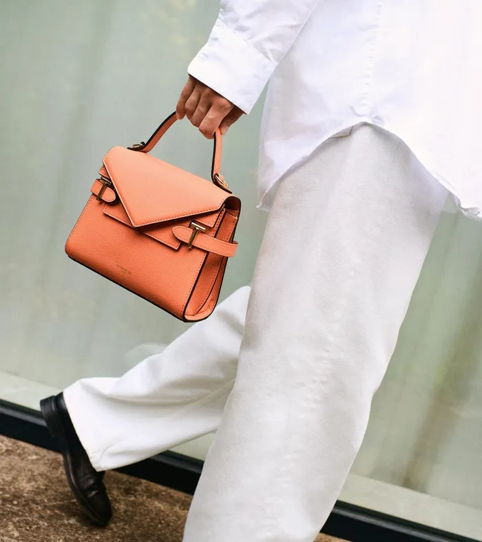 Le Tanneur Handbags Women Small Handbag With Double Flap In Grained Leather Orange Ocher