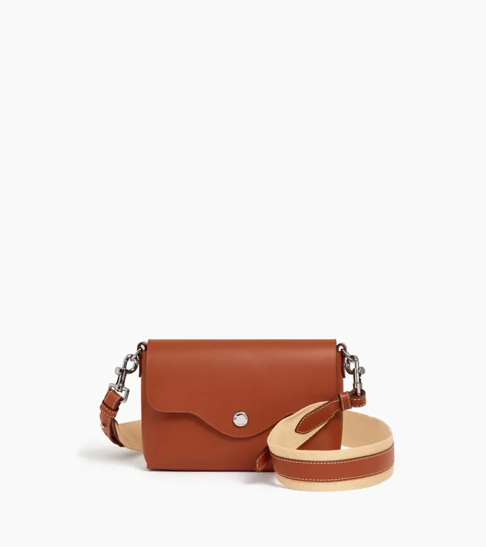Le Tanneur Pouches and Belt Bags Women Pouch With Flap And Detachable Shoulder Straps In Smooth Leather Mahogany Brown Le Tanneur Pouches and Belt Bags Women Pouch With Flap And Detachable Shoulder Straps In Smooth Leather Mahogany Brown