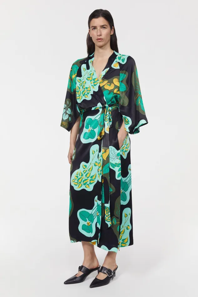 Mabelin Cape Leaf Black Women Rodebjer Dresses and Caftans