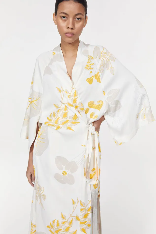 Mabelin Cape Leaf Off White Women Rodebjer Dresses and Caftans