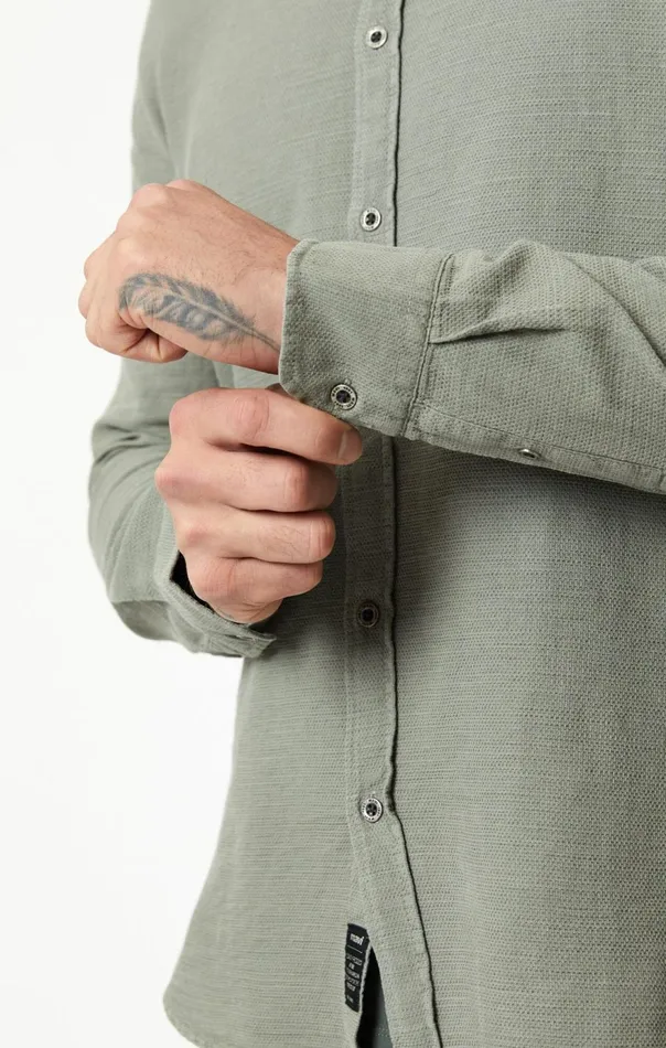 Men Button UpLong Sleeve Shirt In Shadow Mavi Jeans TShirts Men Button UpLong Sleeve Shirt In Shadow Mavi Jeans TShirts
