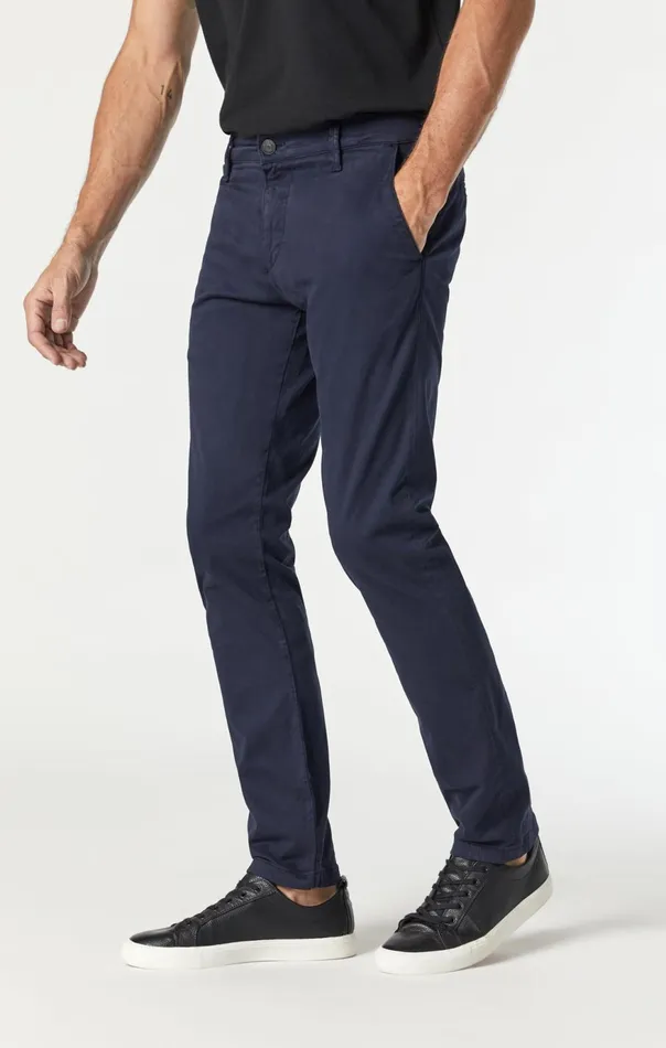 Men Johnny Slim Leg Chino In Dark Navy Twill Mavi Jeans Pants