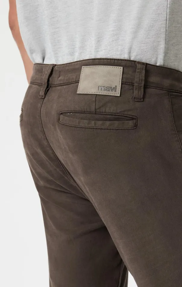 Men Milton Slim Straight Leg In Oak Luxe Twill Mavi Jeans Pants Men Milton Slim Straight Leg In Oak Luxe Twill Mavi Jeans Pants