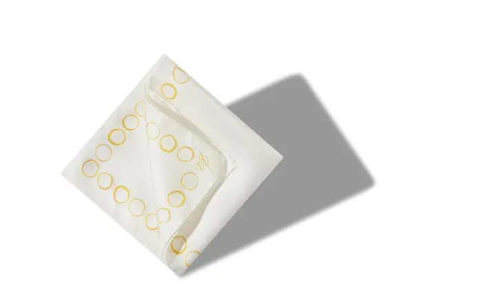 Men Pocket Squares Manolo Blahnik CIRCLES Ivory And Yellow Silk Pocket Square Men Pocket Squares Manolo Blahnik CIRCLES Ivory And Yellow Silk Pocket Square