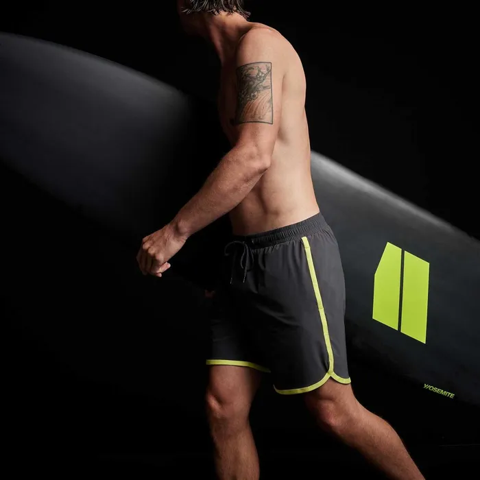 Men Shorts James Perse Curved Hem Board Short Carbonneon