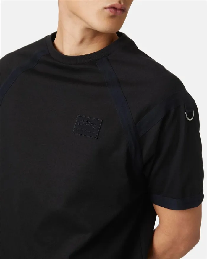 Men TSHIRTS AND POLO Iceberg Tshirt With Embroidered Patch Men TSHIRTS AND POLO Iceberg Tshirt With Embroidered Patch