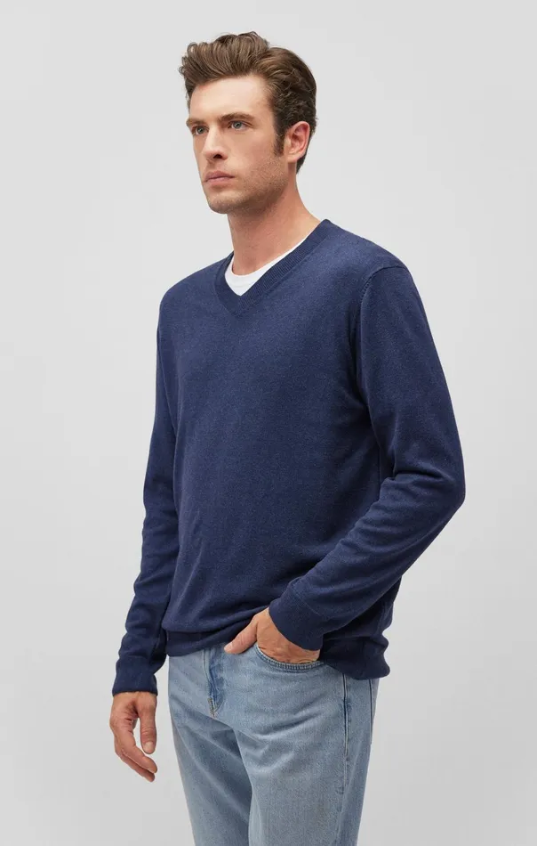 Men VNeck Sweater In Black Iris Mavi Jeans Sweaters