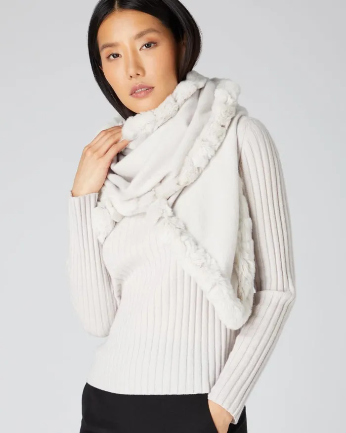 NPeal Cashmere Scarves Women Fur Edge Triangular Cashmere Scarf In Snow Grey