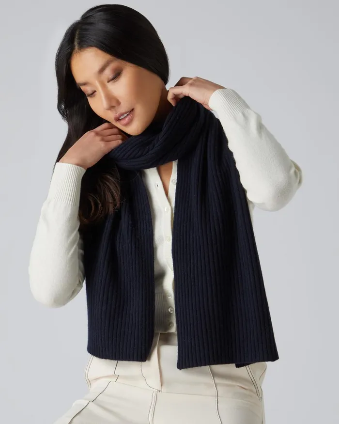 NPeal Cashmere Scarves WomenMen Unisex Short Ribbed Cashmere Scarf In Navy Blue