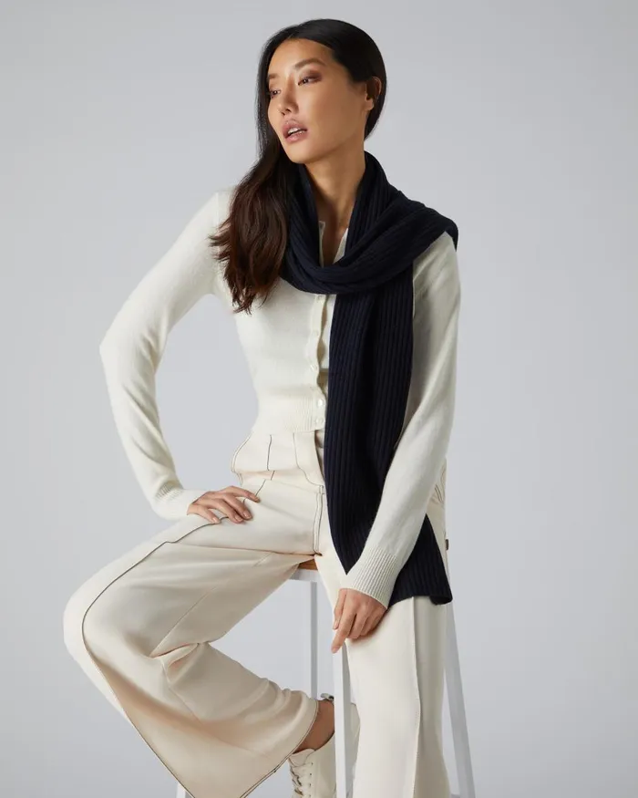 NPeal Cashmere Scarves WomenMen Unisex Short Ribbed Cashmere Scarf In Navy Blue