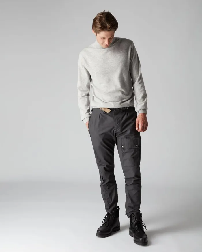 NPeal Trousers and Shorts Men Combat Trousers In Grey