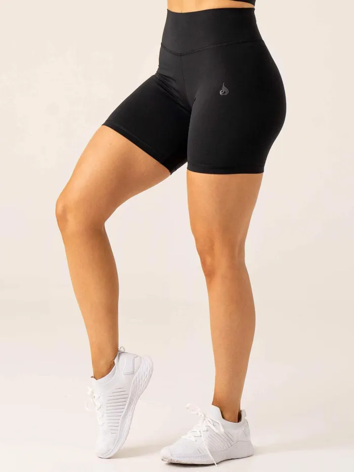 NKD Arch MidLength Shorts 8211 Black Women Ryderwear Gym Shorts