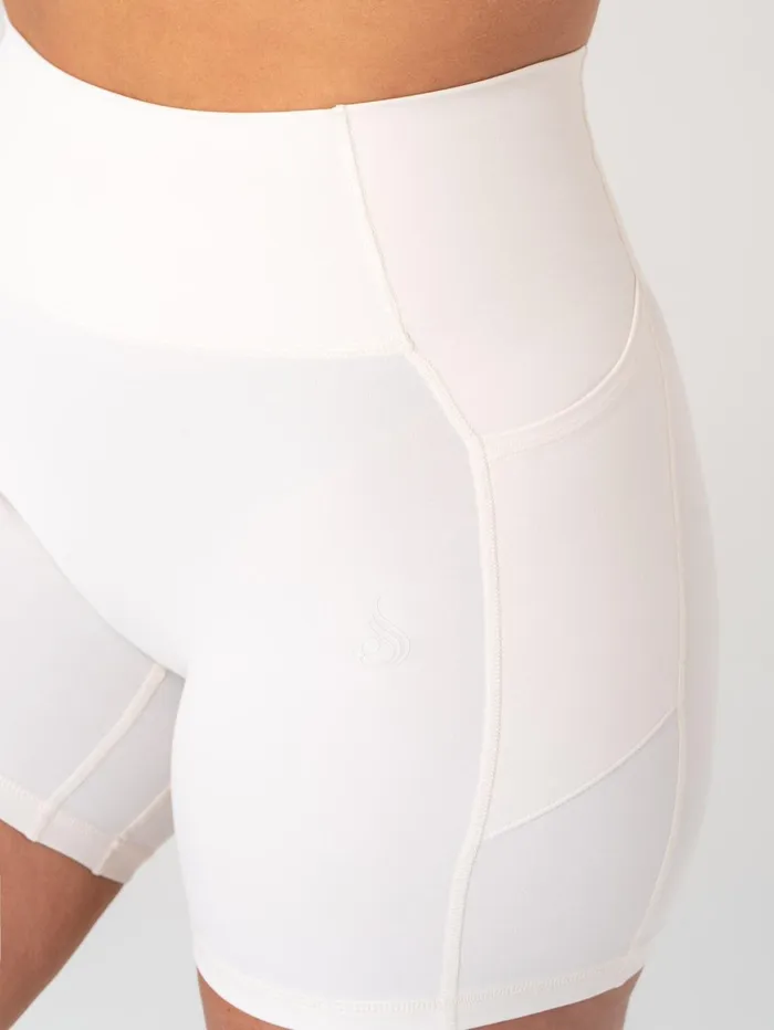 NKD Pocket Shorts 8211 Off White Women Ryderwear Gym Shorts