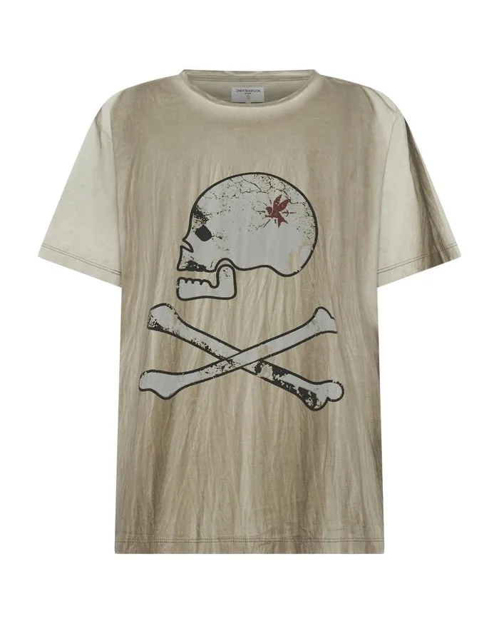 One Teaspoon Tees and Tanks Women Skull And Bones Boyfriend Tee