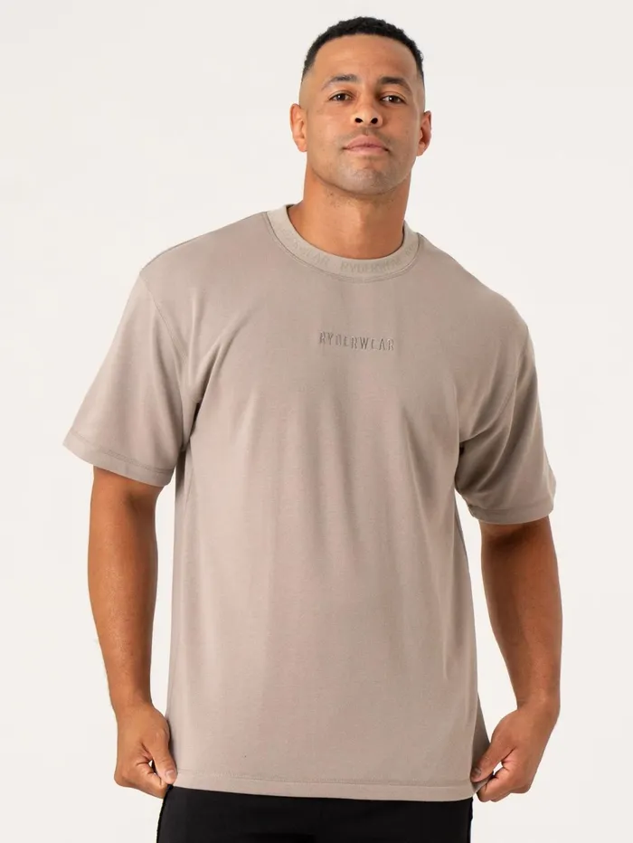Pursuit Fleece TShirt 8211 Taupe Men Ryderwear Tops