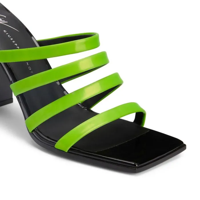 Shangay Green Women Giuseppe Zanotti Sandals