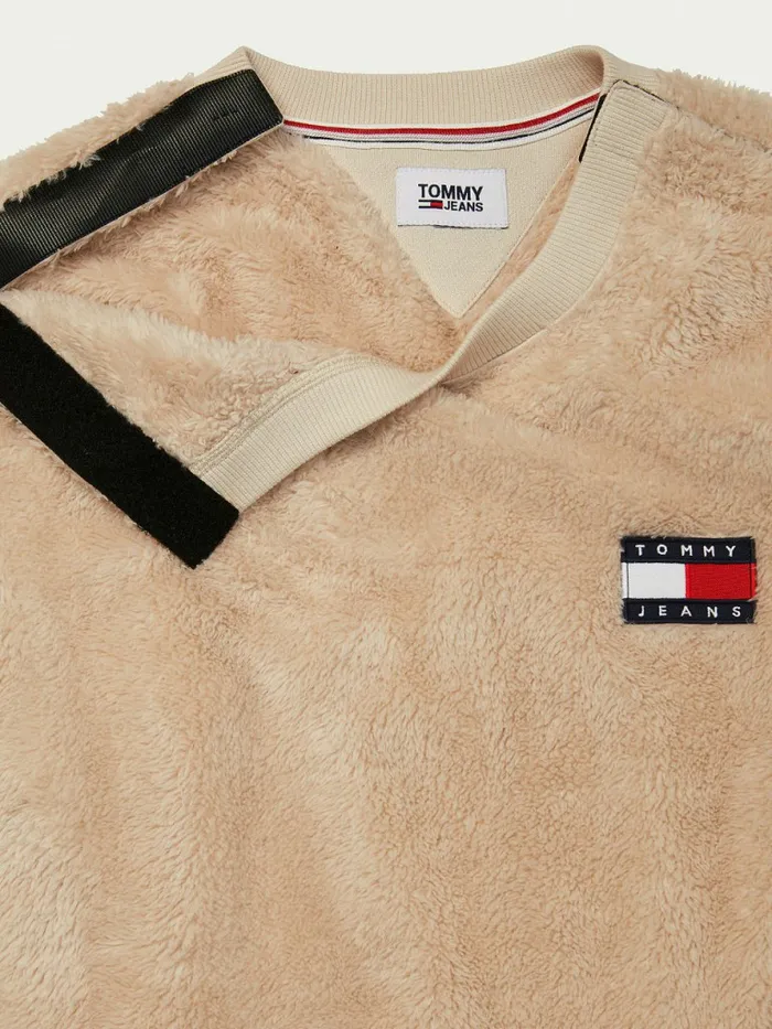 Tommy Hilfiger Adaptive Tommy Badge Fleece Sweatshirt Oatmeal Mens Sweatshirts and Hoodies Online