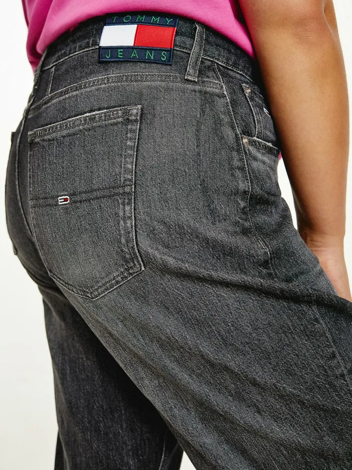 Tommy Hilfiger Curve Mom Ultra High Rise Tapered Jeans Denim Black Womens Jeans For Sale