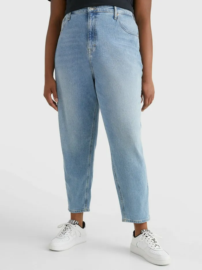 Tommy Hilfiger Curve Mom Ultra High Rise Tapered Jeans Denim Light Womens Jeans Popular