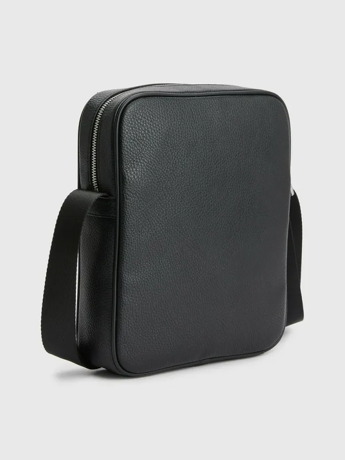 Tommy Hilfiger Downtown Pebble Grain Reporter Bag Black Mens Bags Cheap On Sale
