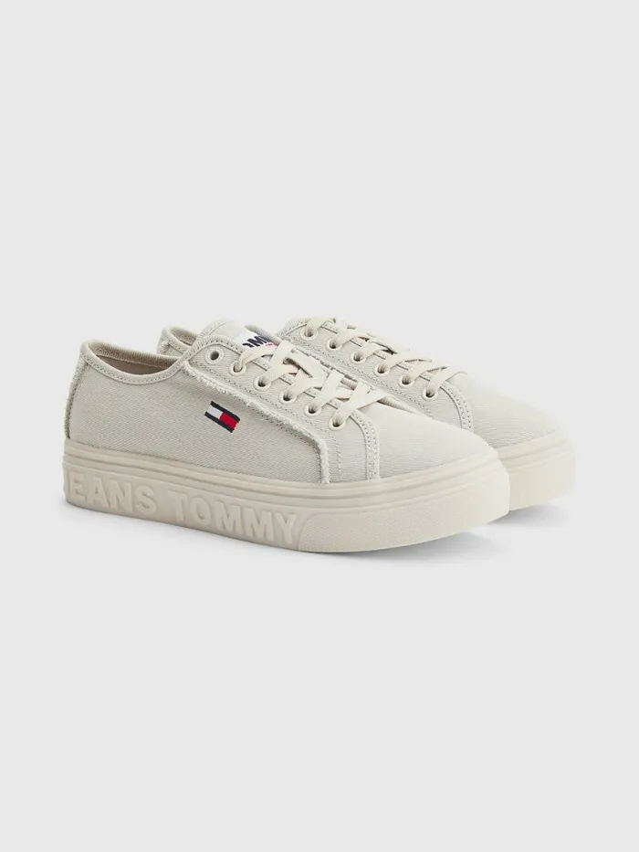 Tommy Hilfiger Embossed Logo Flatform Trainers Stony Beige Womens Boots Cheap On Sale Tommy Hilfiger Embossed Logo Flatform Trainers Stony Beige Womens Boots Cheap On Sale