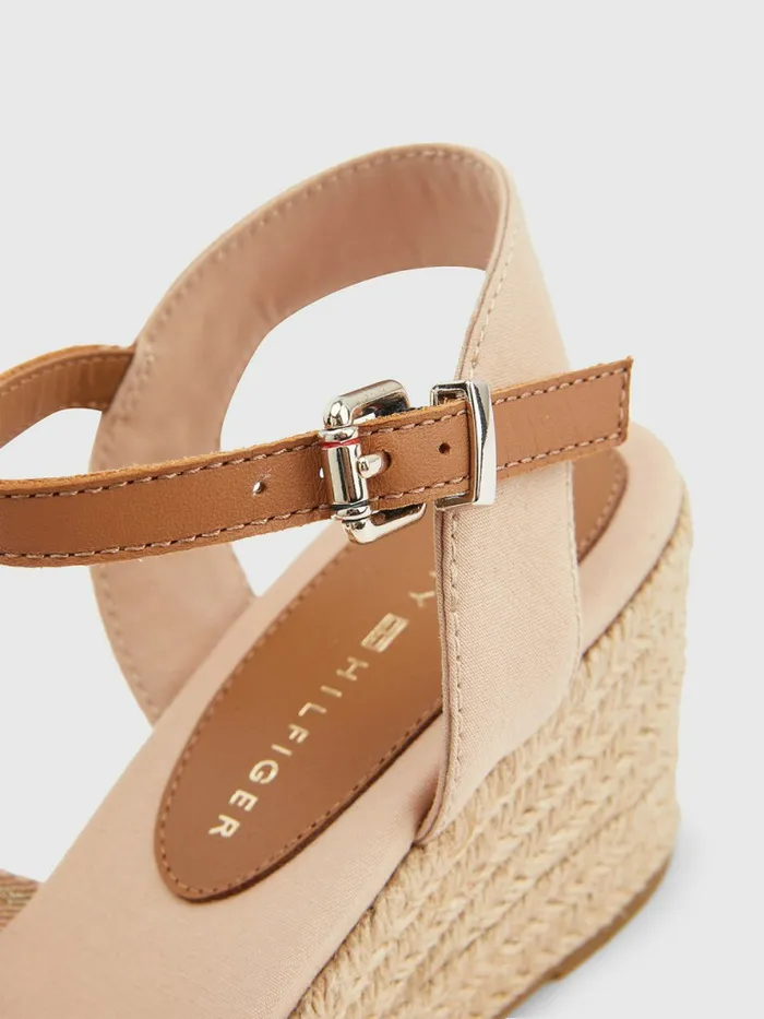 Tommy Hilfiger Logo Webbing Low Wedge Sandals Sandrift Womens Sandals Sale
