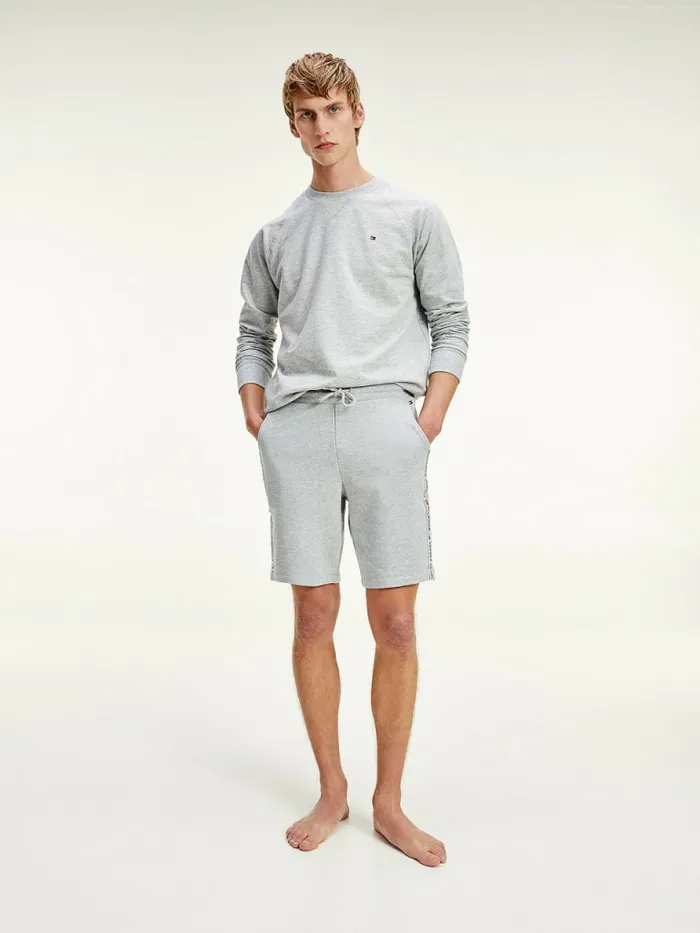 Tommy Hilfiger Long Sleeve Crew Neck Sweatshirt Grey Heather Mens Loungewear and Nightwear Tommy Hilfiger Long Sleeve Crew Neck Sweatshirt Grey Heather Mens Loungewear and Nightwear
