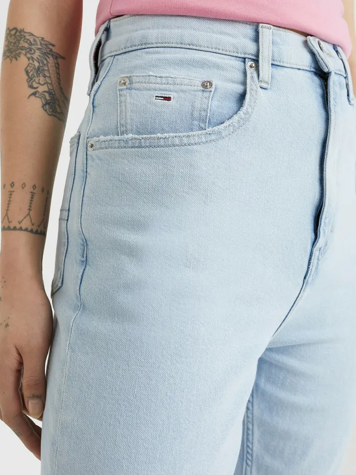 Tommy Hilfiger Mom Ultra High Rise Tapered Jeans Denim Light Womens Jeans Fashion