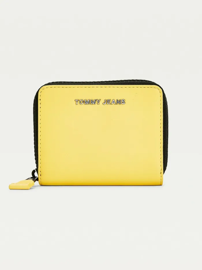 Tommy Hilfiger Small Zip Around Wallet Soleil Womens Wallets and Keyrings Casaul Tommy Hilfiger Small Zip Around Wallet Soleil Womens Wallets and Keyrings Casaul
