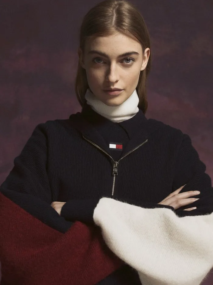 Tommy Hilfiger Th Collection Flag Icon Relaxed Hoody Desert Sky Womens Knitwear Casaul