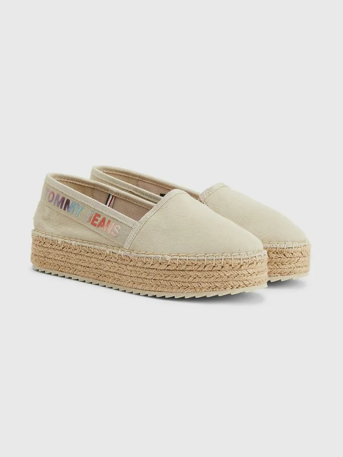 Tommy Hilfiger TieDye Logo Flatform Espadrilles Savannah Sand Womens Flat Shoes Casaul Tommy Hilfiger TieDye Logo Flatform Espadrilles Savannah Sand Womens Flat Shoes Casaul